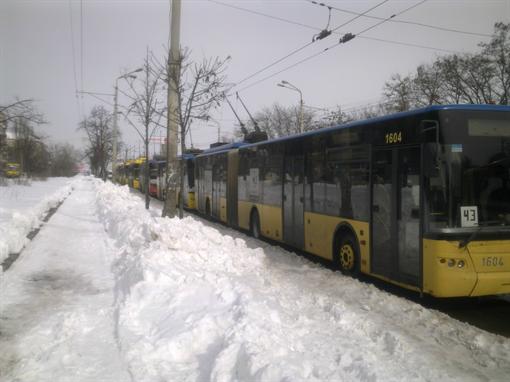 Тролейбуси не ходили. Фото kp.ua