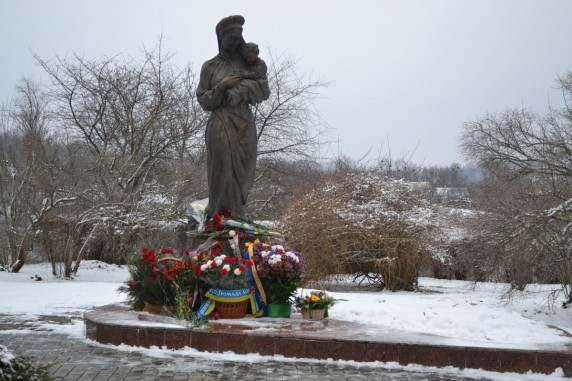 Пам’ятник матері Т.Г. Шевченка (с. Моринці) 